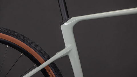 CUBE NUROAD HYBRID C:62 RACE 400X NOUVEAU